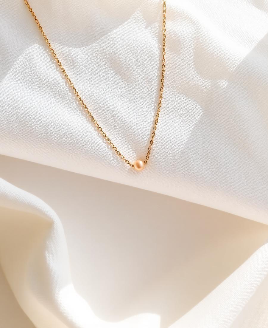 Lune Pearl Necklace — Jewelry in Gold